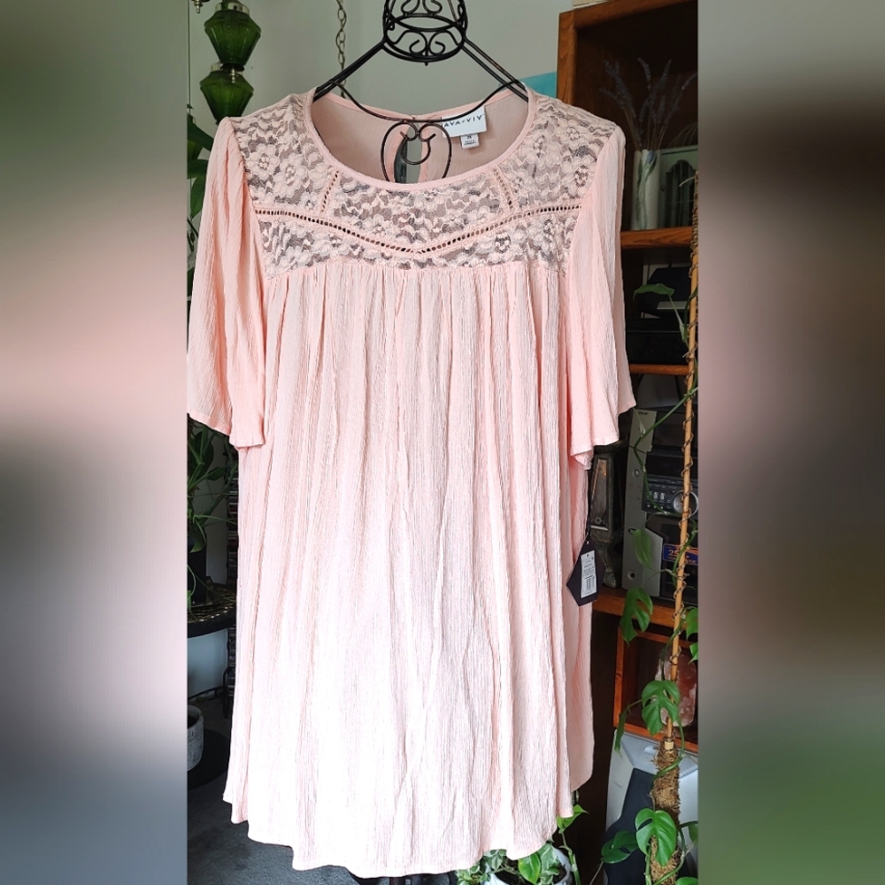 Ava &Viv Flowy Summer Coral Tunic Embellished with Lace New Size 2X